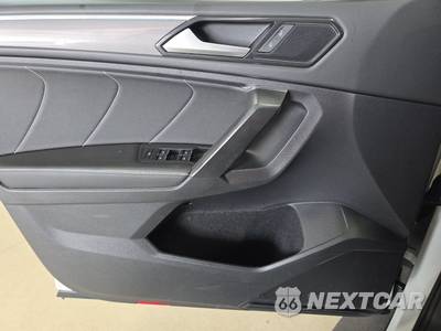 2023 Volkswagen Tiguan SE R-Line Black - zdjęcie 9 z 27 - miniatura