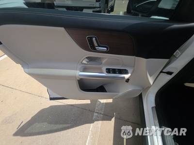 2023 Mercedes-Benz GLA 250 - zdjęcie 9 z 19 - miniatura