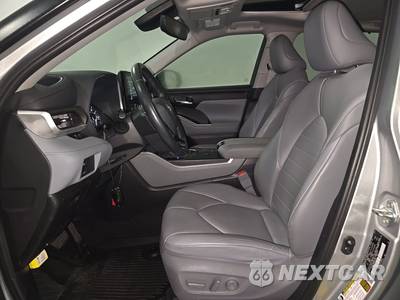 2021 Toyota Highlander XLE - zdjęcie 7 z 25 - miniatura