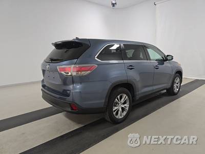 2014 Toyota Highlander LE Plus - zdjęcie 4 z 38 - miniatura