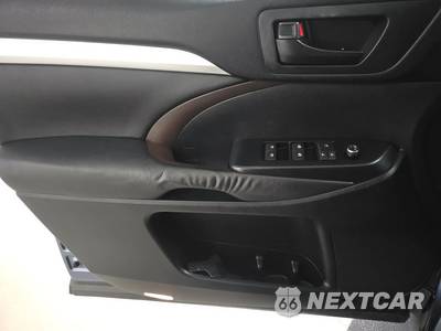 2014 Toyota Highlander LE Plus - zdjęcie 9 z 38 - miniatura