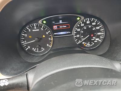 2018 Nissan Pathfinder SV - zdjęcie 12 z 24 - miniatura