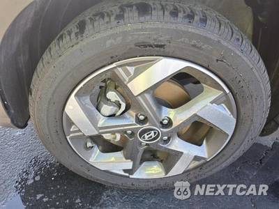 2025 Hyundai Venue SEL - zdjęcie 6 z 26 - miniatura