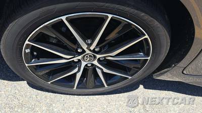 2024 Toyota Camry Hybrid SE - zdjęcie 25 z 28 - miniatura