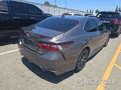 2024 Toyota Camry Hybrid SE - zdjęcie 4 z 28 - miniatura
