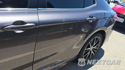 2024 Toyota Camry Hybrid SE - zdjęcie 22 z 28 - miniatura
