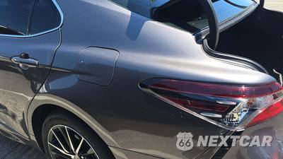 2024 Toyota Camry Hybrid SE - zdjęcie 23 z 28 - miniatura