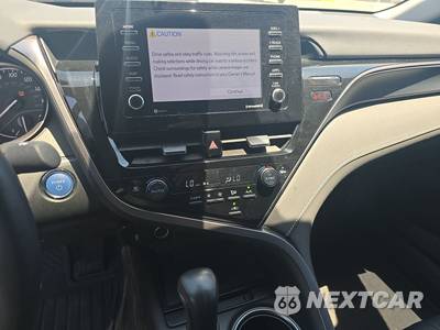 2024 Toyota Camry Hybrid SE - zdjęcie 11 z 28 - miniatura