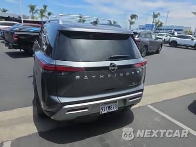 2025 Nissan Pathfinder Platinum - zdjęcie 7 z 21 - miniatura