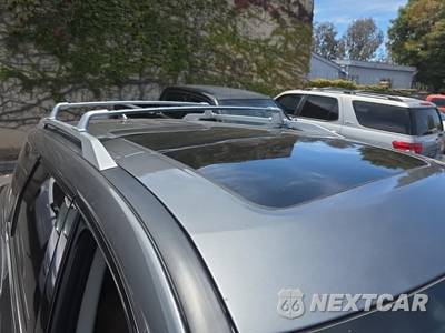 2025 Nissan Pathfinder Platinum - zdjęcie 10 z 21 - miniatura