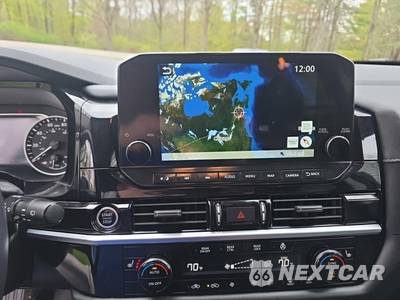 2023 Nissan Pathfinder SL - zdjęcie 25 z 26 - miniatura