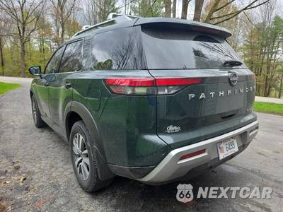 2023 Nissan Pathfinder SL - zdjęcie 7 z 26 - miniatura