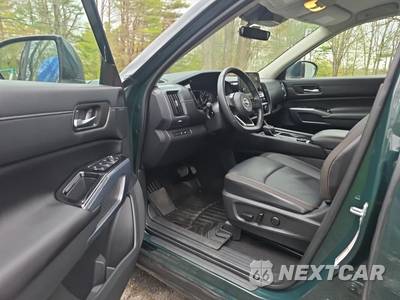 2023 Nissan Pathfinder SL - zdjęcie 11 z 26 - miniatura