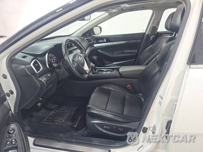2023 Nissan Maxima SL - zdjęcie 7 z 17 - miniatura