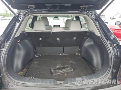 2022 Toyota Corolla Cross LE - zdjęcie 16 z 20 - miniatura