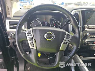 2021 Nissan TITAN SV Crew Cab Short Bed - zdjęcie 10 z 23 - miniatura