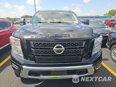 2021 Nissan TITAN SV Crew Cab Short Bed - zdjęcie 2 z 23 - miniatura