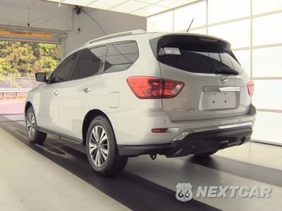 2017 Nissan Pathfinder SV - zdjęcie 6 z 39 - miniatura