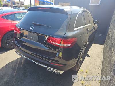 2019 Mercedes-Benz GLC 300 - zdjęcie 4 z 28 - miniatura