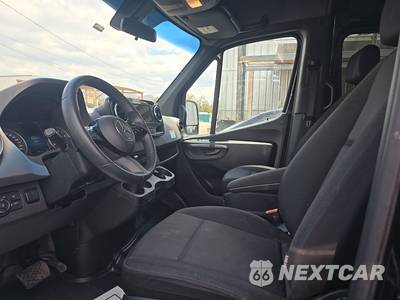 2025 Mercedes-Benz Sprinter 2500 Passenger Van 170.0" WB - zdjęcie 7 z 27 - miniatura