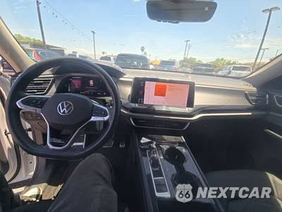 2024 Volkswagen Atlas 2.0T Peak Edition SE w/Technology - zdjęcie 11 z 32 - miniatura