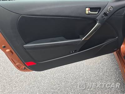 2013 Hyundai Genesis Coupe 3.8 Grand Touring w/Black Interior - zdjęcie 9 z 30 - miniatura