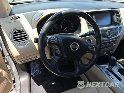 2019 Nissan Pathfinder SL - zdjęcie 10 z 19 - miniatura