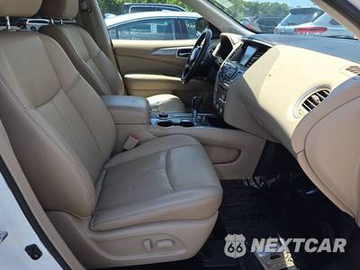 2019 Nissan Pathfinder SL - zdjęcie 8 z 19 - miniatura