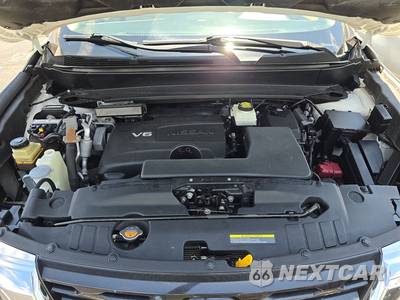 2019 Nissan Pathfinder SL - zdjęcie 16 z 19 - miniatura