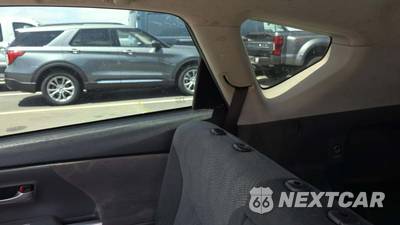 2014 Toyota Prius v Three - zdjęcie 36 z 65 - miniatura