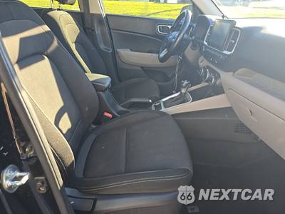 2024 Hyundai Venue SEL - zdjęcie 8 z 37 - miniatura
