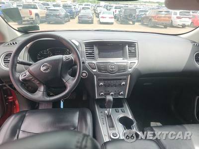 2017 Nissan Pathfinder SL - zdjęcie 11 z 30 - miniatura