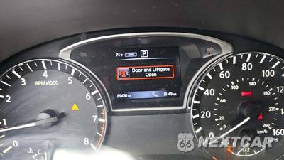 2017 Nissan Pathfinder SL - zdjęcie 18 z 30 - miniatura