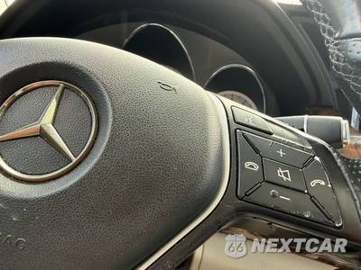 2015 Mercedes-Benz GLK 350 - zdjęcie 23 z 53 - miniatura