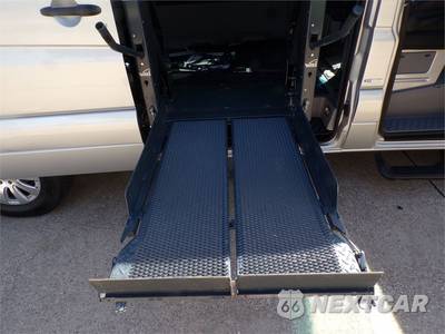 2014 Mercedes-Benz Sprinter 2500 Passenger Van Standard Roof 144.3" WB - zdjęcie 18 z 44 - miniatura