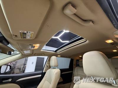 2019 Toyota Highlander XLE - zdjęcie 11 z 29 - miniatura