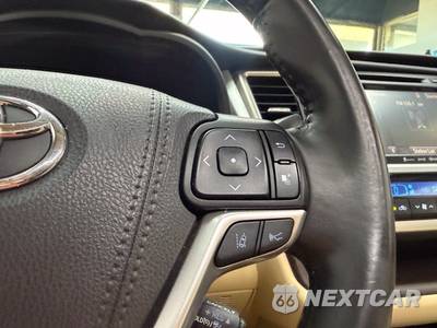 2019 Toyota Highlander XLE - zdjęcie 15 z 29 - miniatura