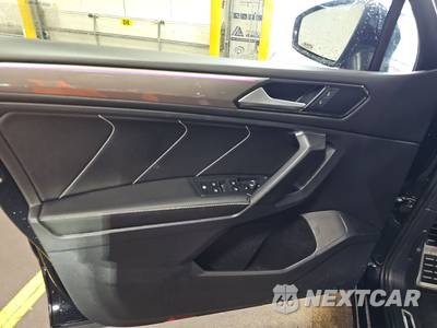 2023 Volkswagen Tiguan SE R-Line Black - zdjęcie 9 z 26 - miniatura