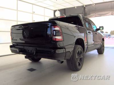 2023 Ram 1500 Big Horn Crew Cab Short Bed - zdjęcie 4 z 29 - miniatura