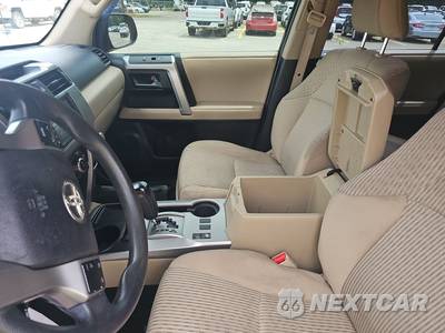 2013 Toyota 4Runner SR5 - zdjęcie 7 z 39 - miniatura