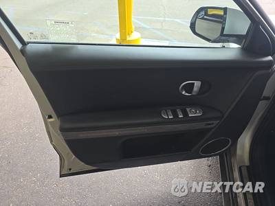 2023 Hyundai IONIQ 5 Limited - zdjęcie 9 z 30 - miniatura