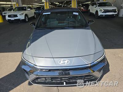 2025 Hyundai Elantra N Line - zdjęcie 2 z 26 - miniatura