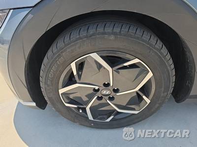 2024 Hyundai IONIQ 5 SE - zdjęcie 17 z 34 - miniatura