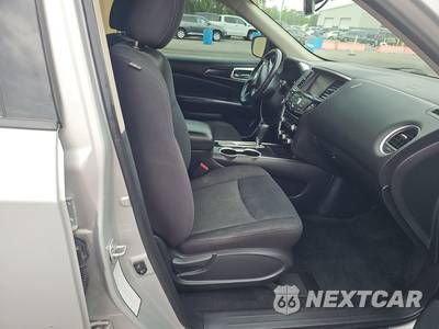 2019 Nissan Pathfinder SV - zdjęcie 8 z 26 - miniatura