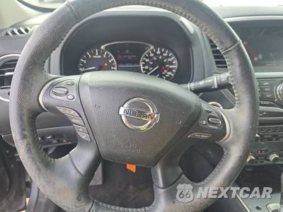 2019 Nissan Pathfinder SL - zdjęcie 10 z 38 - miniatura