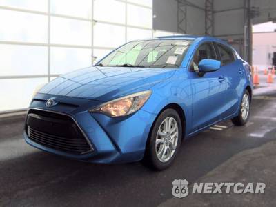 2017 Toyota Yaris iA Sedan - zdjęcie 1 z 18 - miniatura