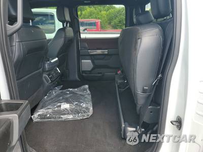 2023 Ford F-150 LARIAT Crew Cab Short Bed - zdjęcie 13 z 27 - miniatura