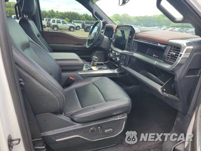 2023 Ford F-150 LARIAT Crew Cab Short Bed - zdjęcie 8 z 27 - miniatura