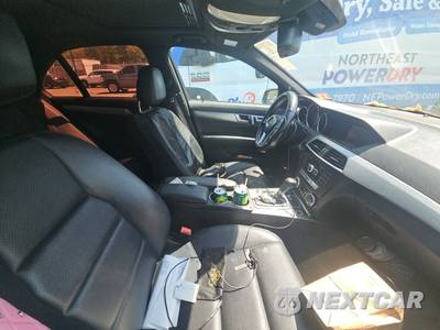 2014 Mercedes-Benz C 250 Sedan - zdjęcie 8 z 33 - miniatura