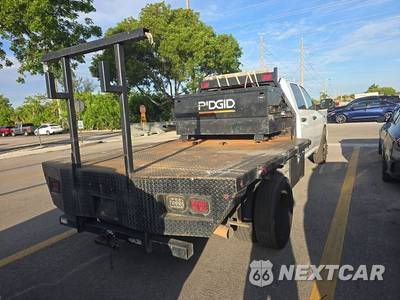 2020 Ram 3500 Cab Chassis Tradesman Crew Cab DRW - zdjęcie 4 z 18 - miniatura